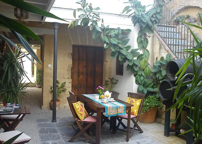 El Patio Andaluz Nyaraló *