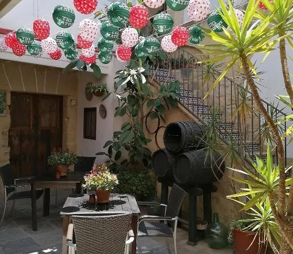 El Patio Andaluz Nyaraló
